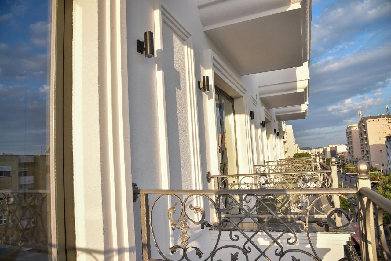 Hotel Lubjana ドゥラス エクステリア 写真